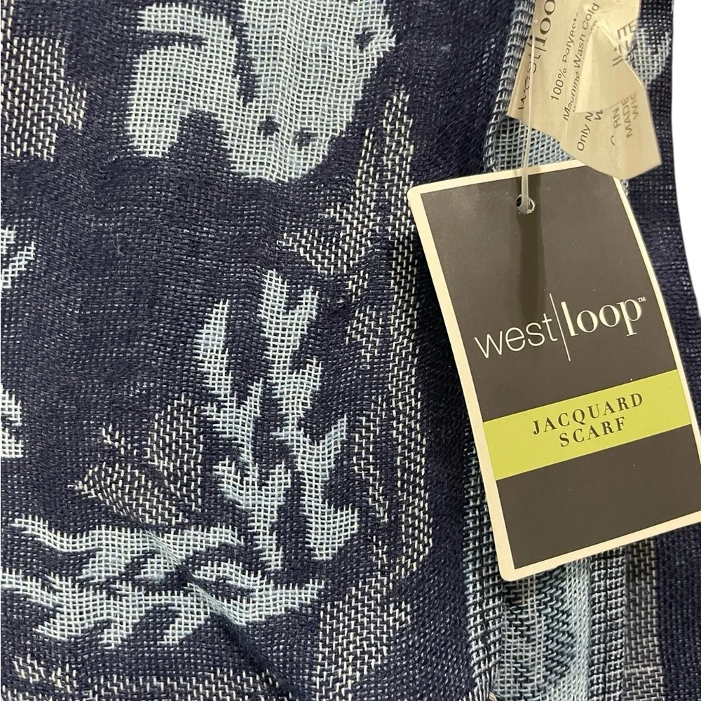 West Loop Jacquard Scarf 100% polyester New with tag 371WG121012520